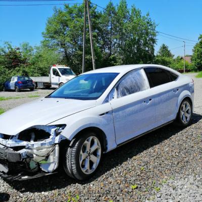 Ford Mondeo - powypadkowy 2